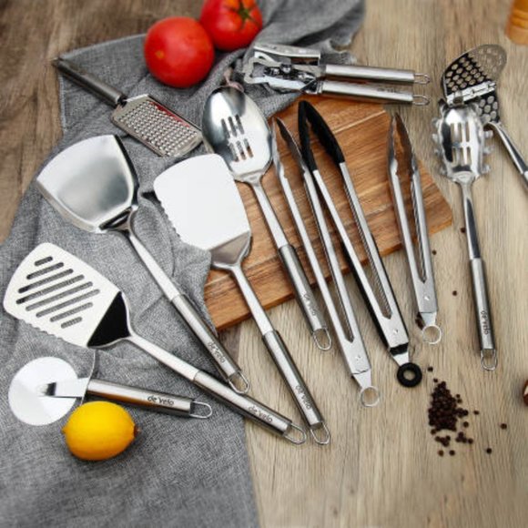 23 Piece Utensil Set - Picture 3 of 3